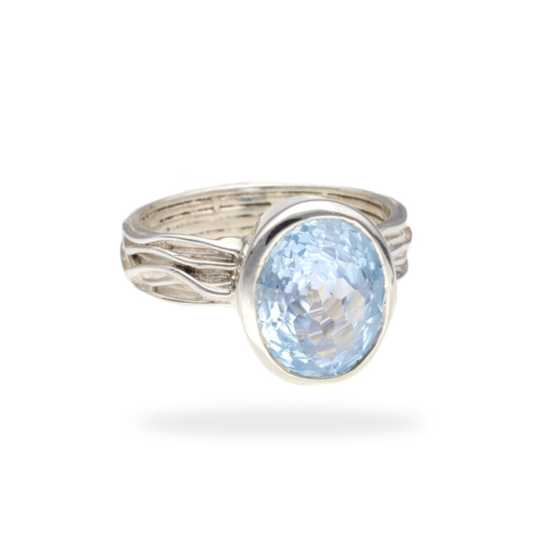 Ring mit Aquamarin aus 925 Silber