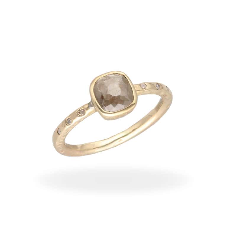 R-GST-007 | Ring mit Rohdiamant & Diamanten aus 333 Gold